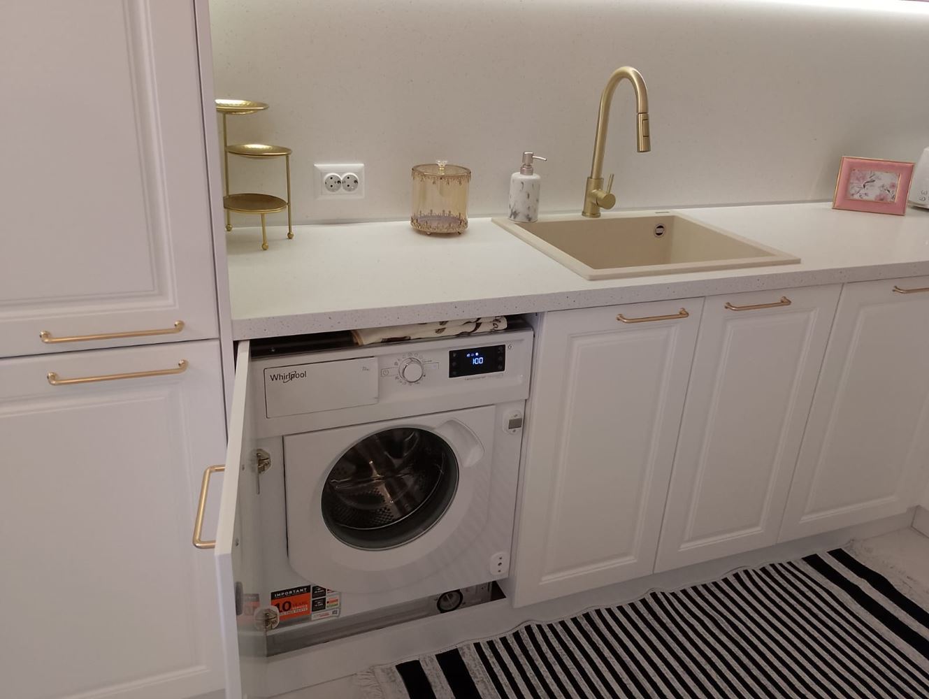 Luxusní třípokojový byt v prestižním komplexu se zelení a bazény ve městě Sveti Vlas