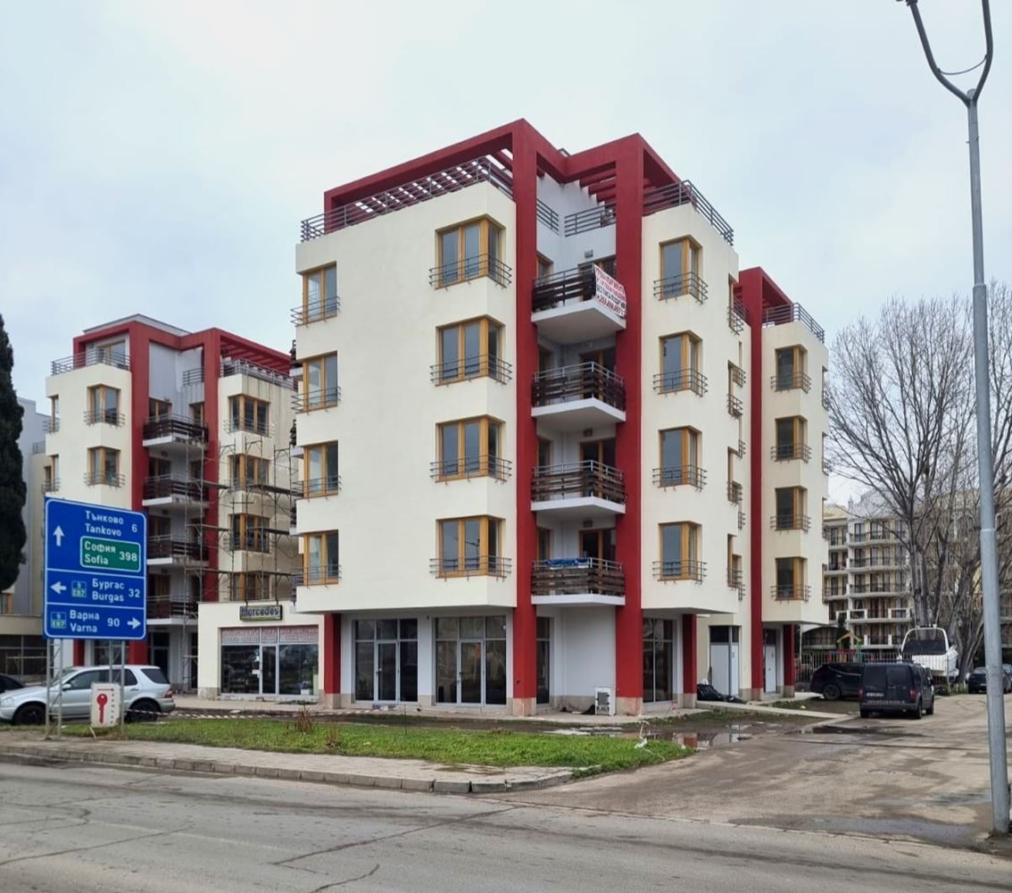 Apartmán s vlastní zahrádkou ve Slunečném pobřeží – bez poplatku za údržbu!