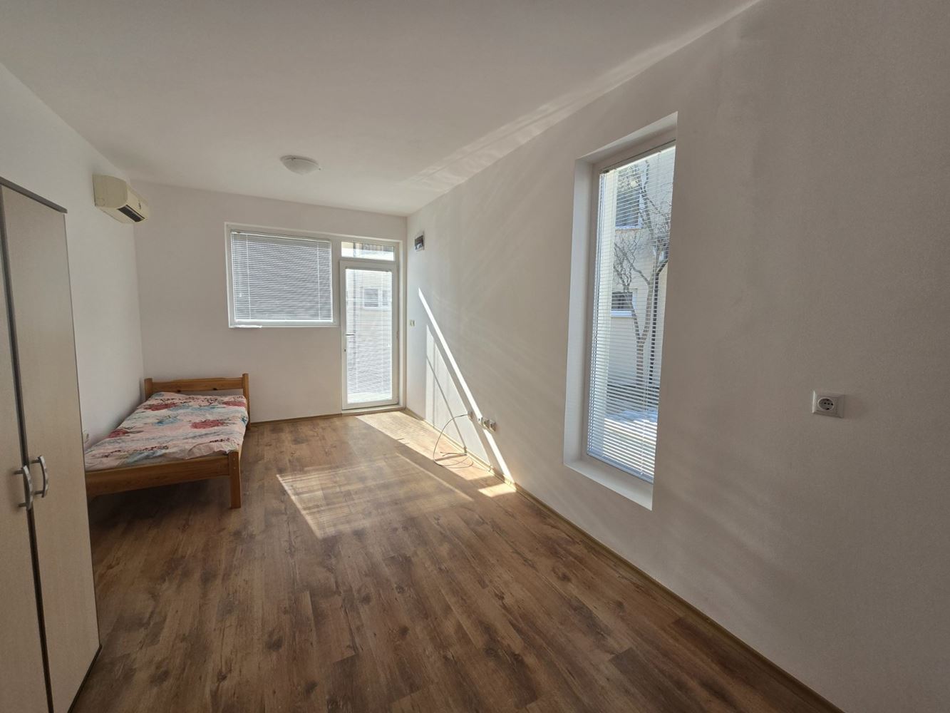 Útulné studio se samostatným vstupem a jihozápadní orientací – klid a komfort blízko Sunny Beach