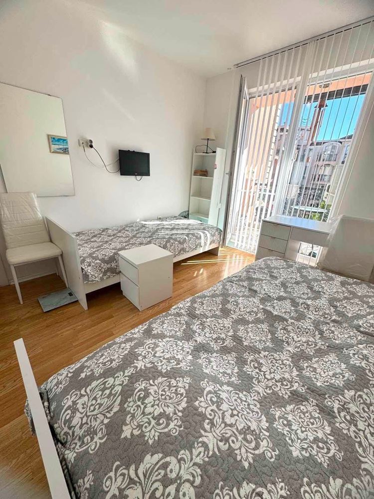 Stylový apartmán v komplexu s bohatou infrastrukturou – vynikající volba pro odpočinek s potenciálem pronájmu