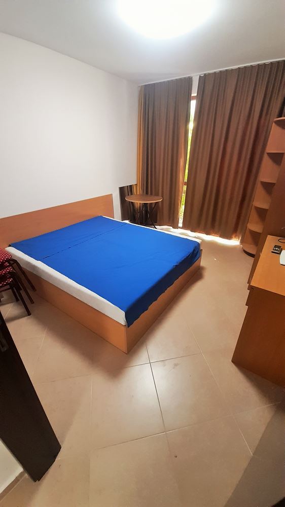 Prostorný apartmán s jednou ložnicí ve Slunečném pobřeží – pohodlí, zeleň a skvělé podmínky pro dovolenou