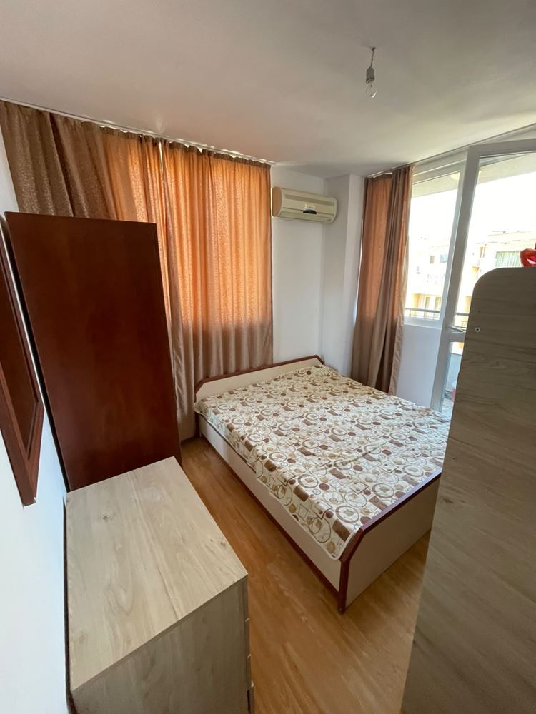 Zařízený apartmán s jednou ložnicí ve Slunečném pobřeží – výborná lokalita a vybavení