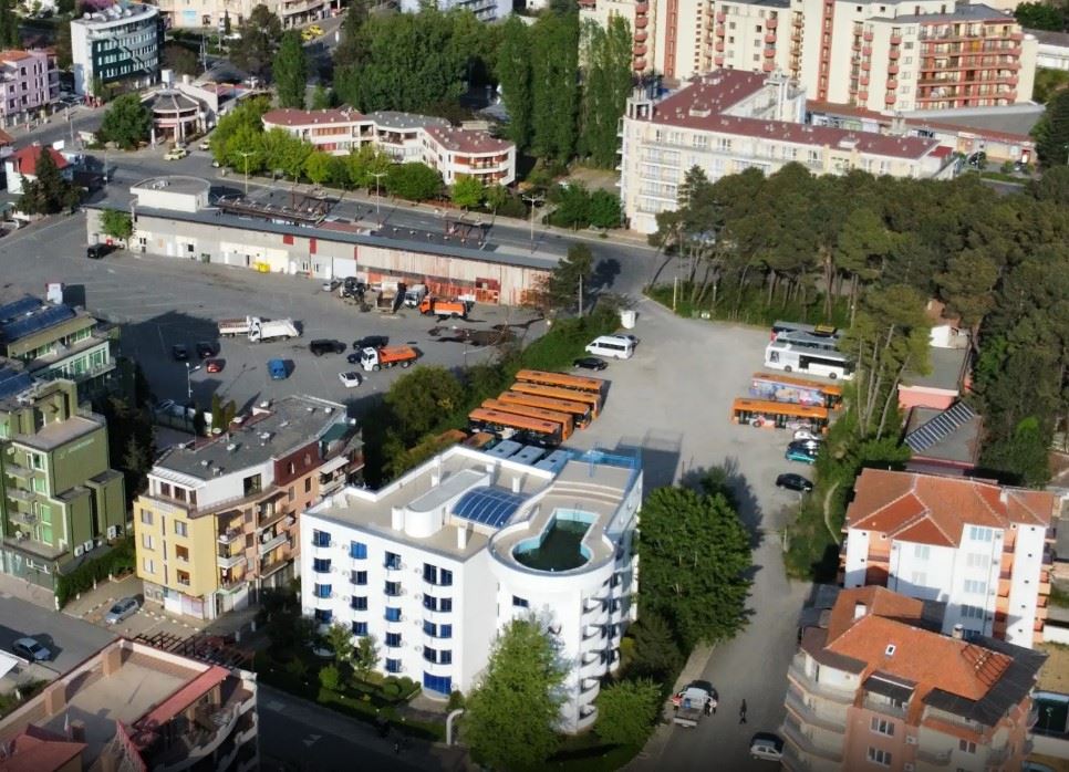 Moderní a funkční byt s jednou ložnicí v zajímavém komplexu ve Slunečném pobřeží