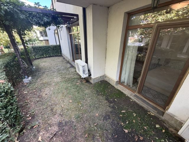 Komfort a klid u moře – prostorný apartmán s jednou ložnicí v Aheloy
