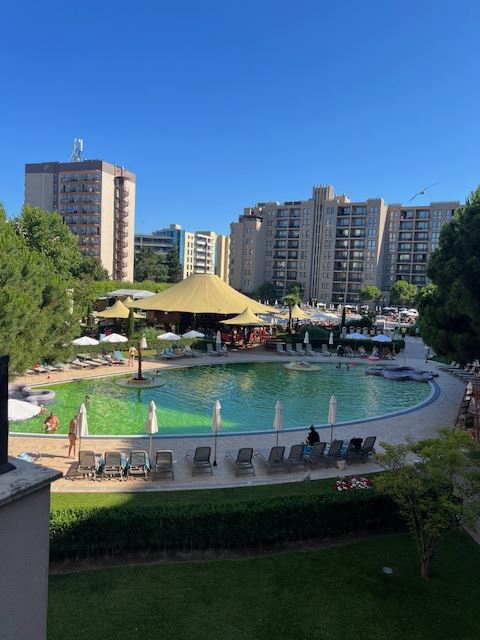 Prostorné studio v luxusním komplexu jen 50 m od pláže v Slunečném pobřeží