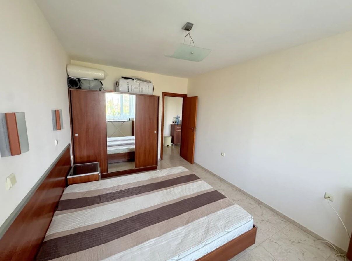 Apartmán s výhledem na moře ve Sveti Vlas – perfektní volba pro dovolenou a investici jen pár kroků od moře