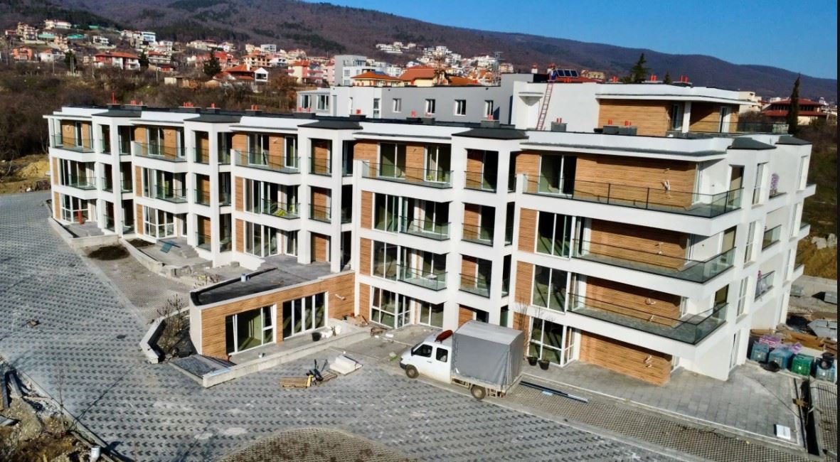 Prostorné studio s výhledem na moře v Sveti Vlas – připravené k dokončení podle vašich představ