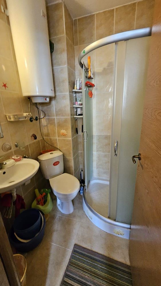 Moderní byt s jednou ložnicí v uzavřeném komplexu s bazény a vodními atrakcemi v oblasti Slunečného pobřeží