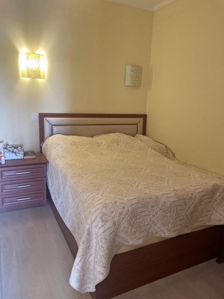 Prostorný apartmán se dvěma ložnicemi 100 metrů od pláže v Nesebaru