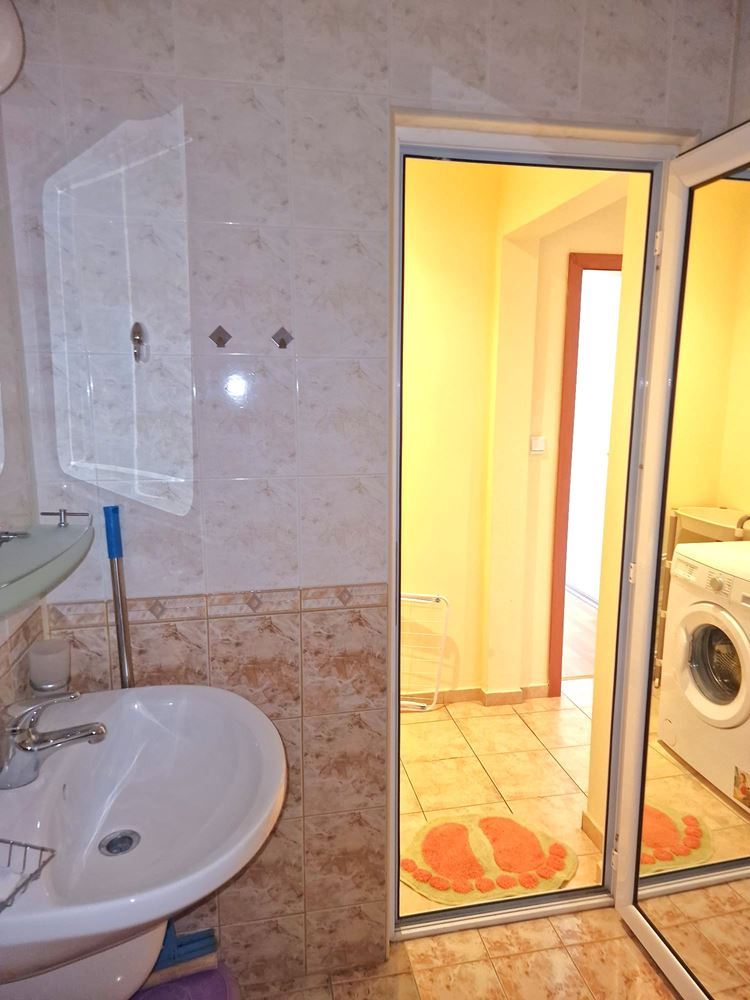 Světlý apartmán s jednou ložnicí v Nesebaru – bez poplatku za údržbu, s Aktem 16 a skvělou lokalitou
