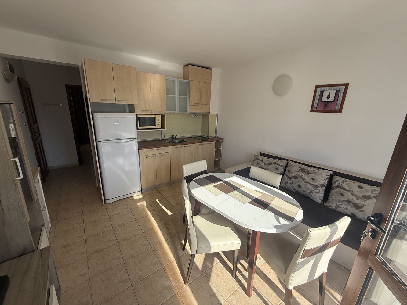 Dvoupokojový apartmán ve Svetém Vlasu – 300 m od moře, výborná infrastruktura a splátky do konce roku