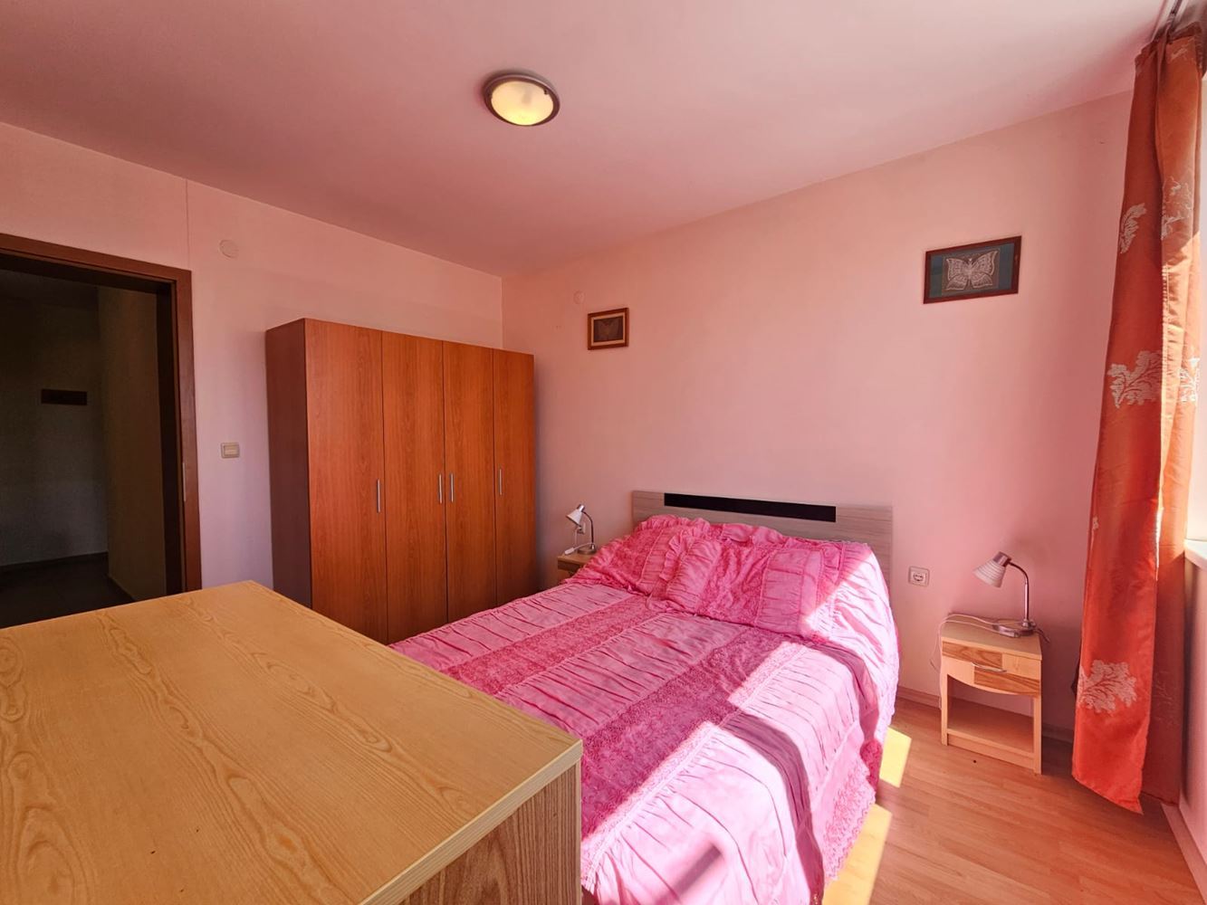 Dvoupokojový apartmán s výhledem na moře v prvotřídním přímořském komplexu – letovisko Elenite