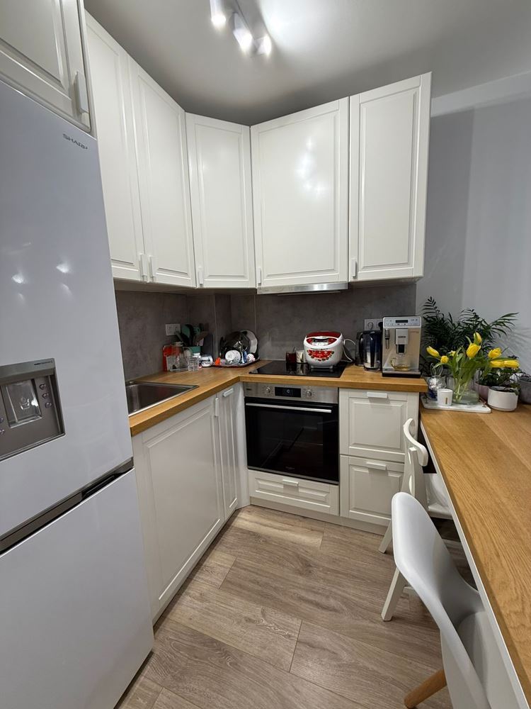 Dvoupokojový apartmán 100 m od moře ve Sveti Vlas – vysoká kvalita života, klid a vynikající lokalita