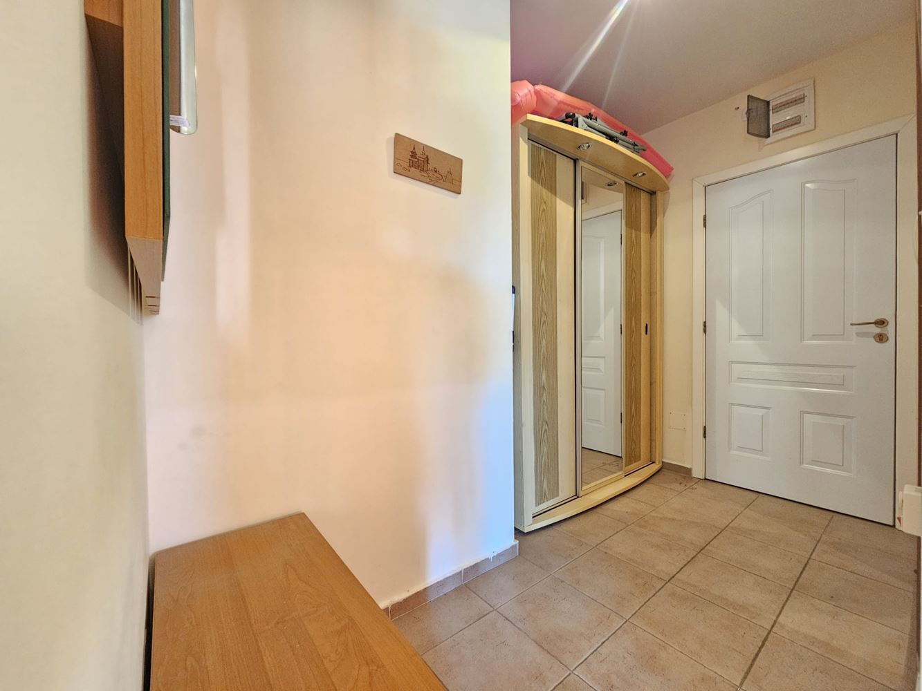 Dvoupokojový apartmán s výhledem na moře v prvotřídním přímořském komplexu – letovisko Elenite