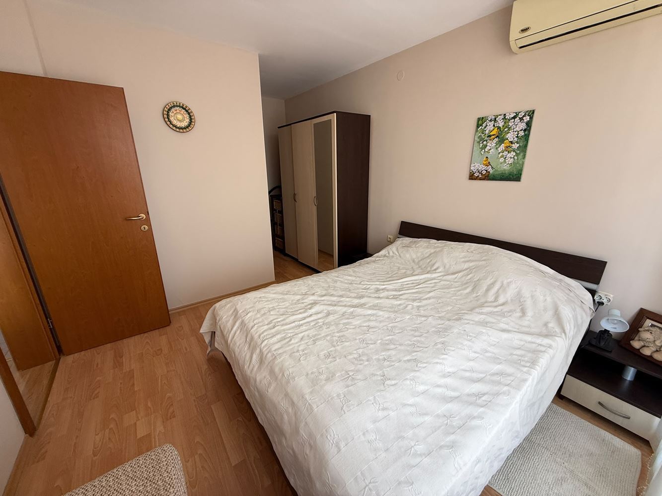Prostorný apartmán s jednou ložnicí poblíž aquaparku na Slunečném pobřeží – skvělá příležitost pro investici i rekreační bydlení
