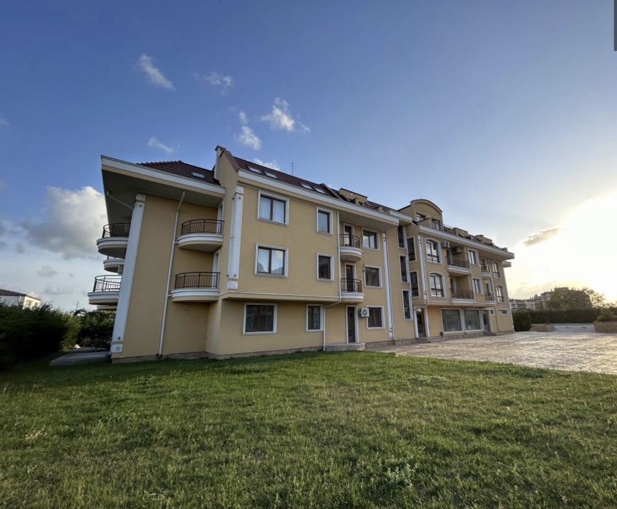 Apartmán s jednou ložnicí v moderním komplexu jen pár kroků od moře v Ravdě – ideální volba pro investici nebo útulný domov