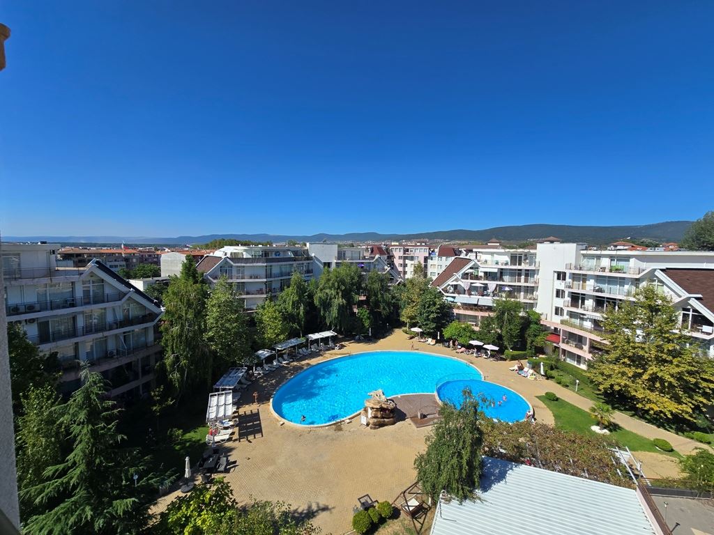 Slunečné pobřeží - Plně zařízený apartmán se dvěma balkony a působivou SPA infrastrukturou