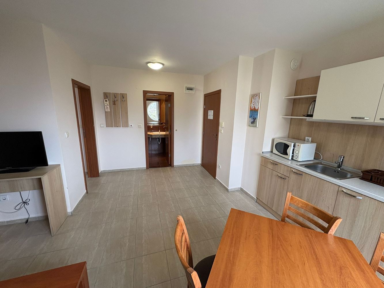  Apartmán se dvěma ložnicemi 300 metrů od pláže v centru Slunečného pobřeží