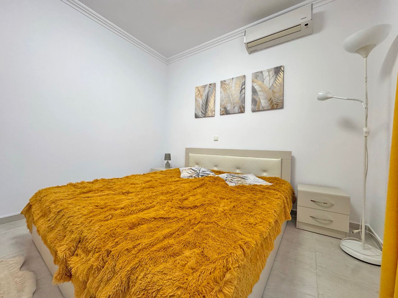 Prostorný dvoupokojový apartmán v prestižním komplexu v Sveti Vlas – 200 metrů od moře