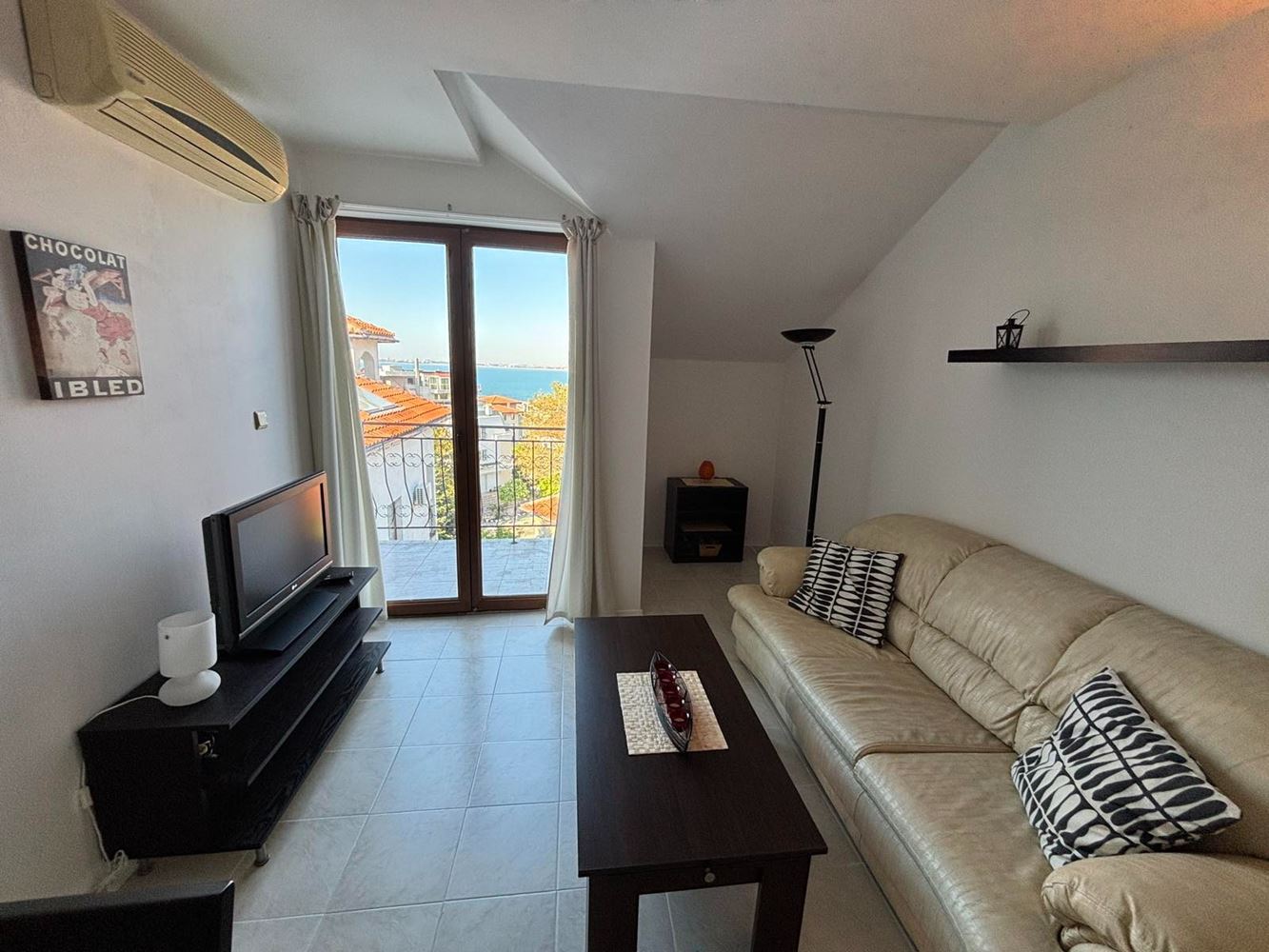Útulný byt s jednou ložnicí a panoramatickým výhledem na moře ve Sveti Vlas