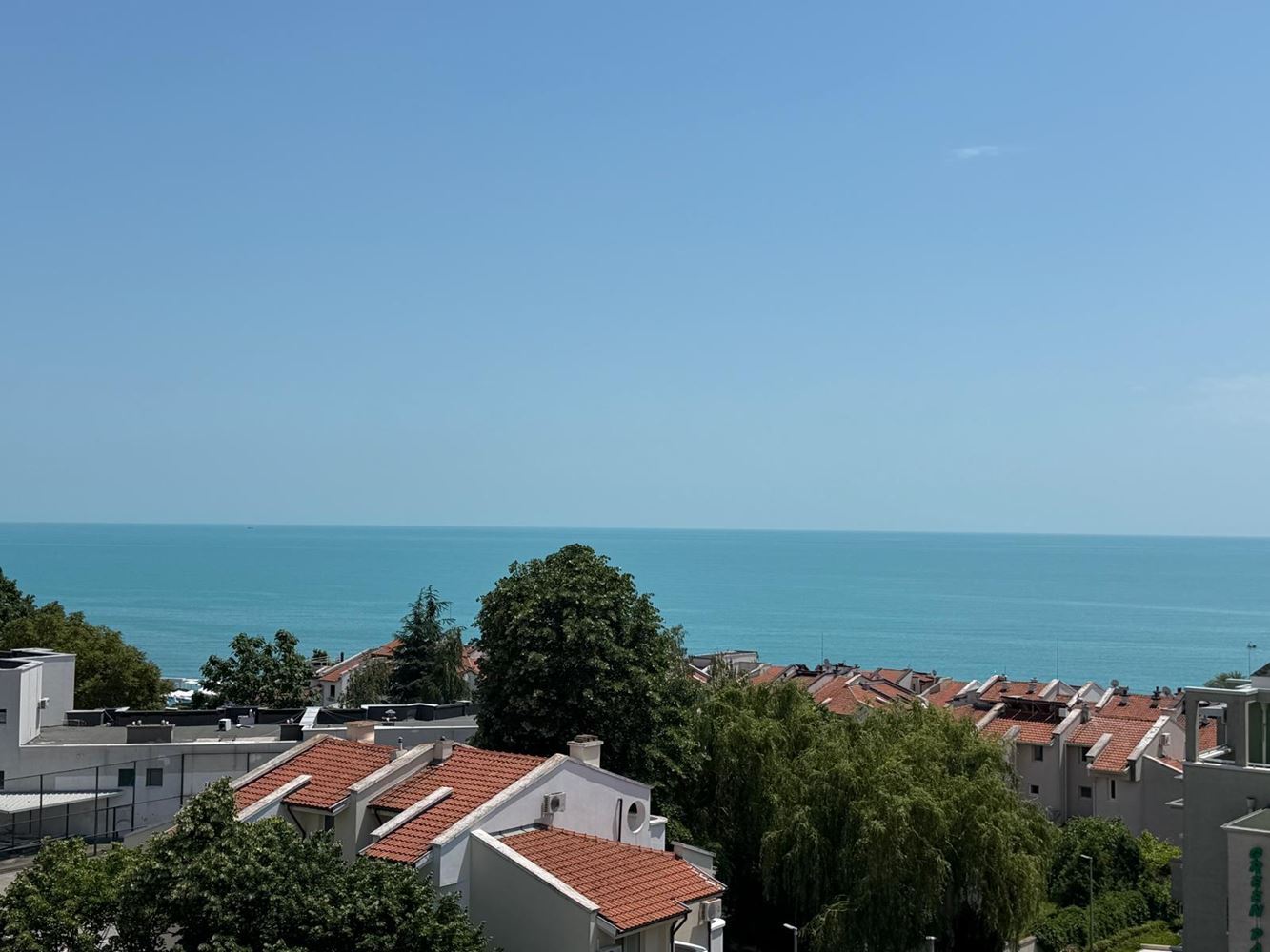 Prostorný apartmán se dvěma ložnicemi a panoramatickým výhledem na moře v Sveti Vlas