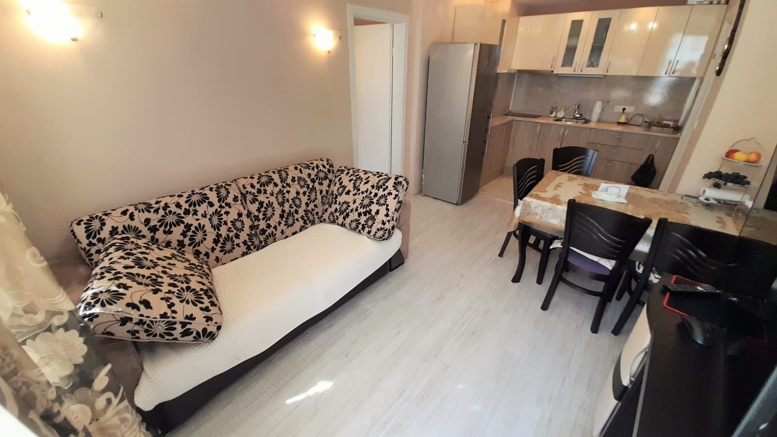 Luxusní byt s bohatou infrastrukturou a wellness centrem ve Slunečném pobřeží
