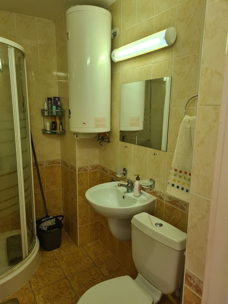 Zařízený apartmán s jednou ložnicí v jednom z nejzelenějších komplexů na Slunečném pobřeží – skvělá volba pro dovolenou i investici