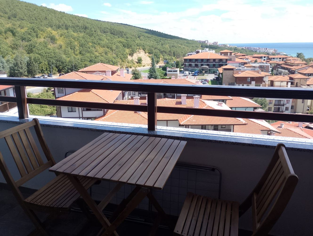 Luxusní třípokojový byt s panoramatickým výhledem na moře a hory v exkluzivním komplexu ve Sveti Vlasu