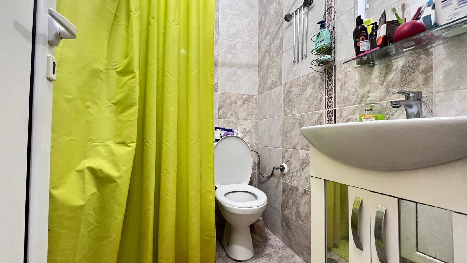 Útulný byt s jednou ložnicí a přímým vstupem do zahrady v srdci Ravdy