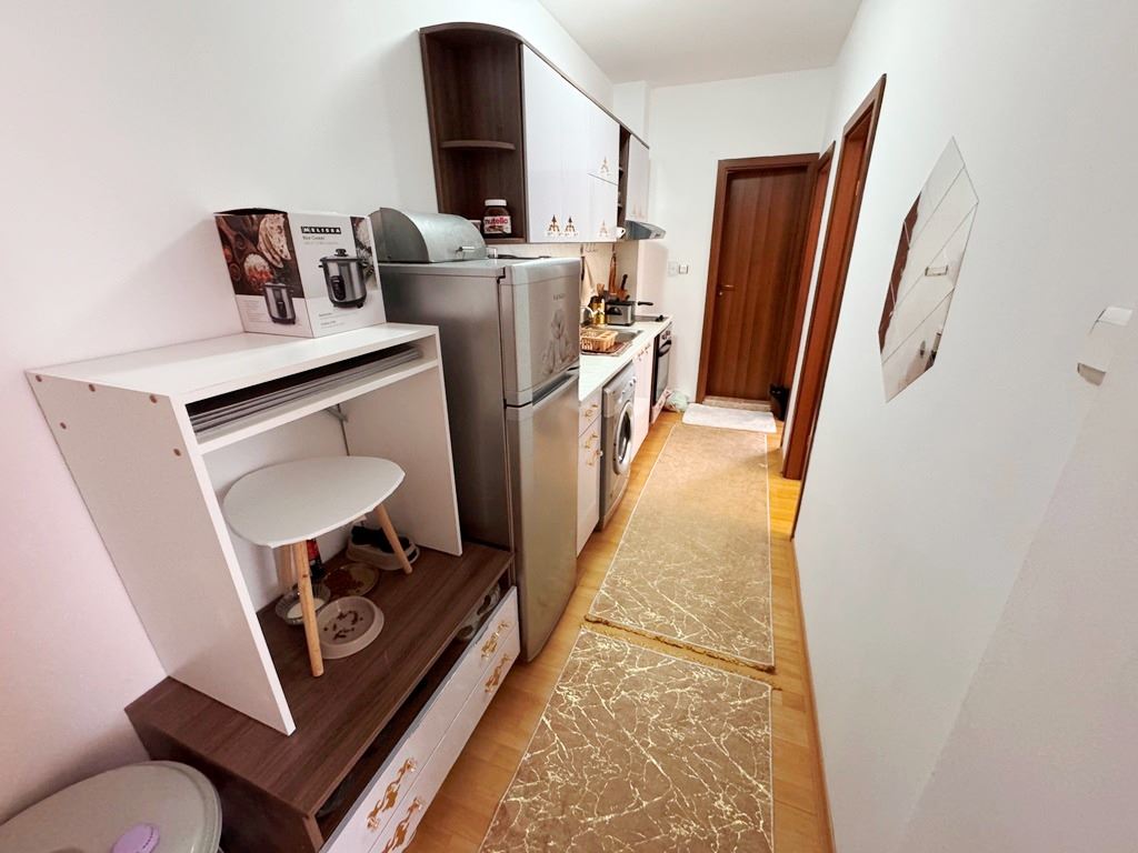 Stylový plně zařízený třípokojový apartmán ve Slunečném pobřeží v komplexu s výborným vybavením