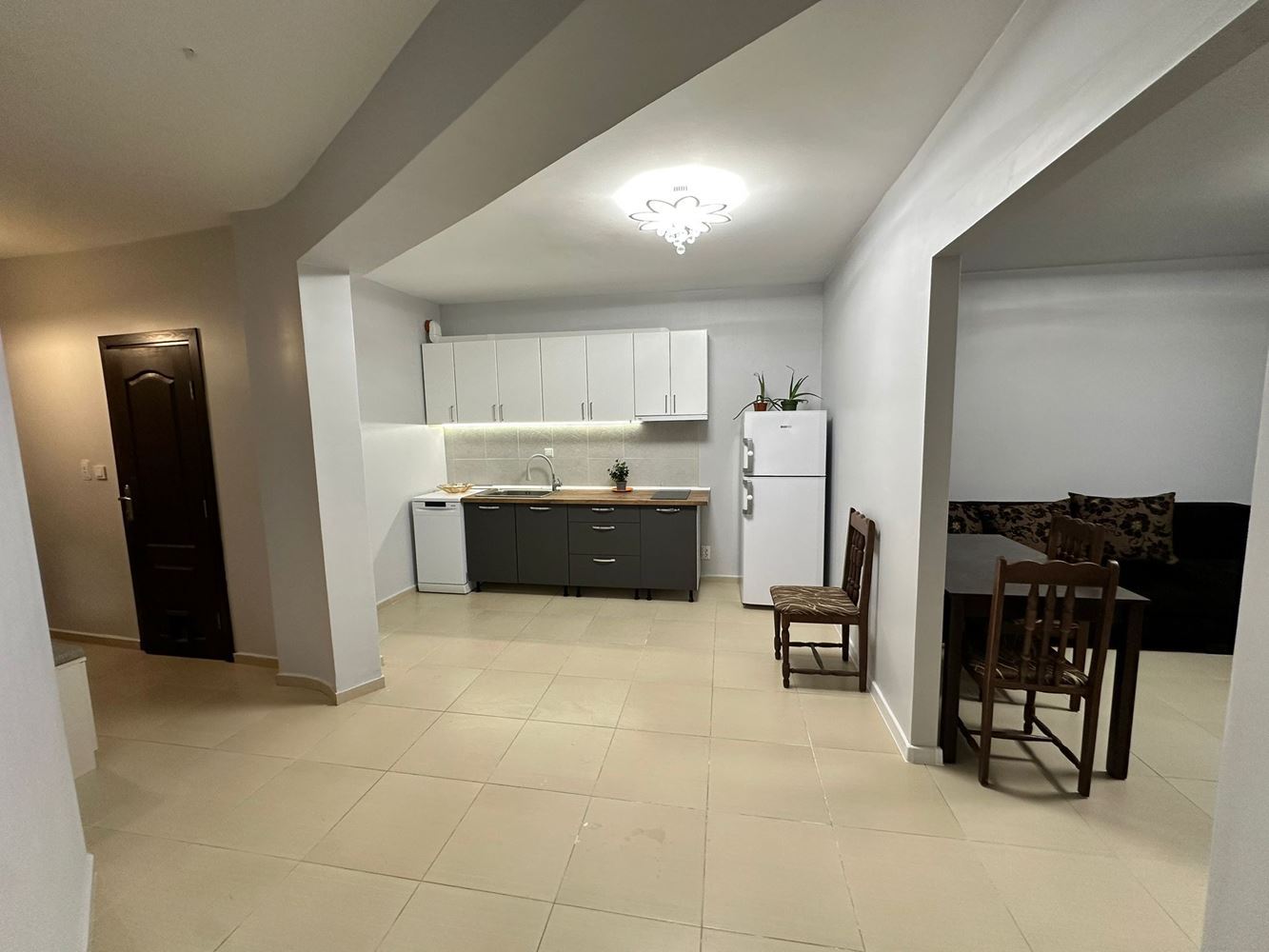 Prostorný apartmán s jednou ložnicí v Pomorie – skvělý základ pro Váš nový domov