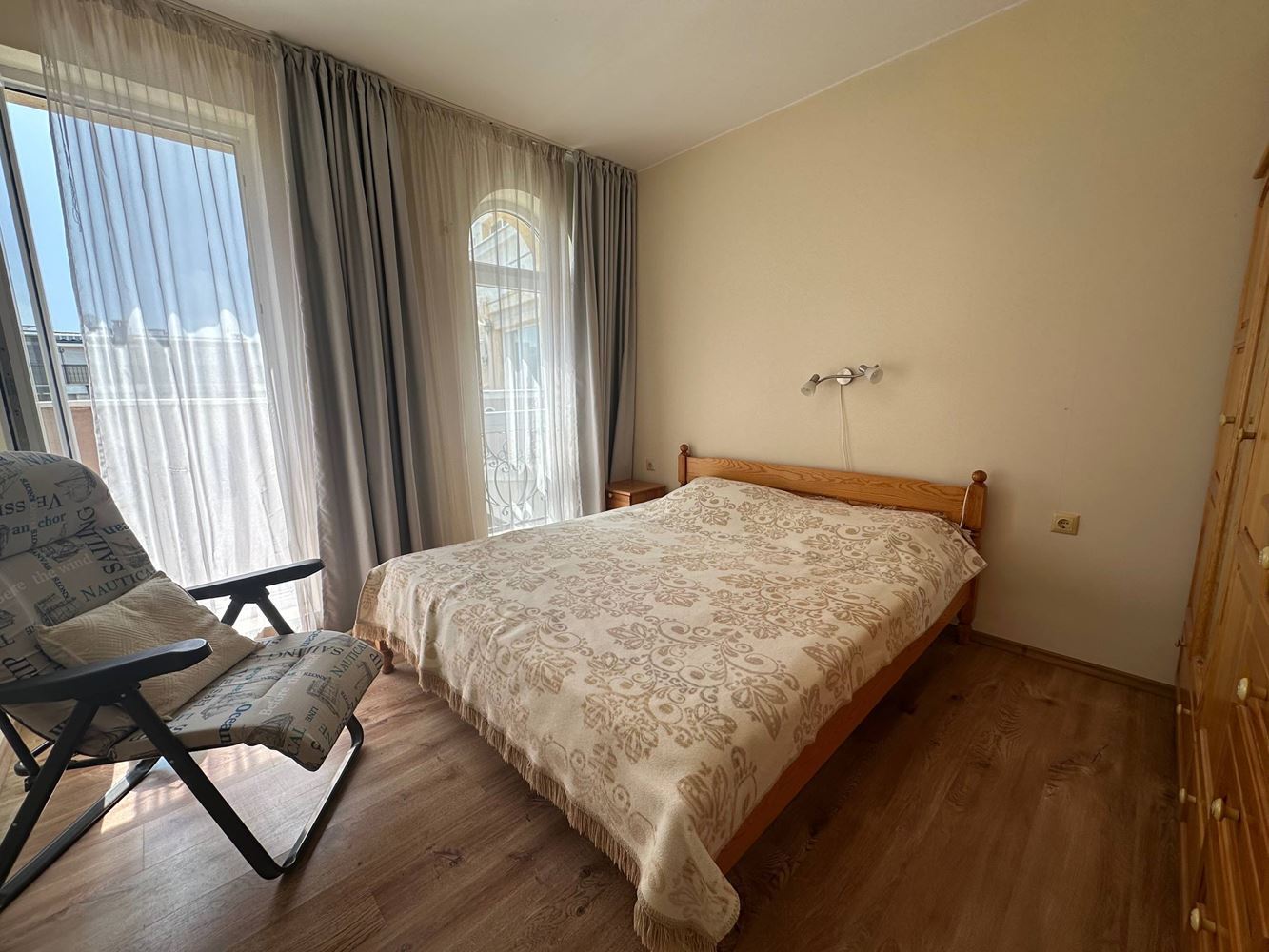 Apartmán s jednou ložnicí a jižní orientací v Ravdě – připravený k užívání