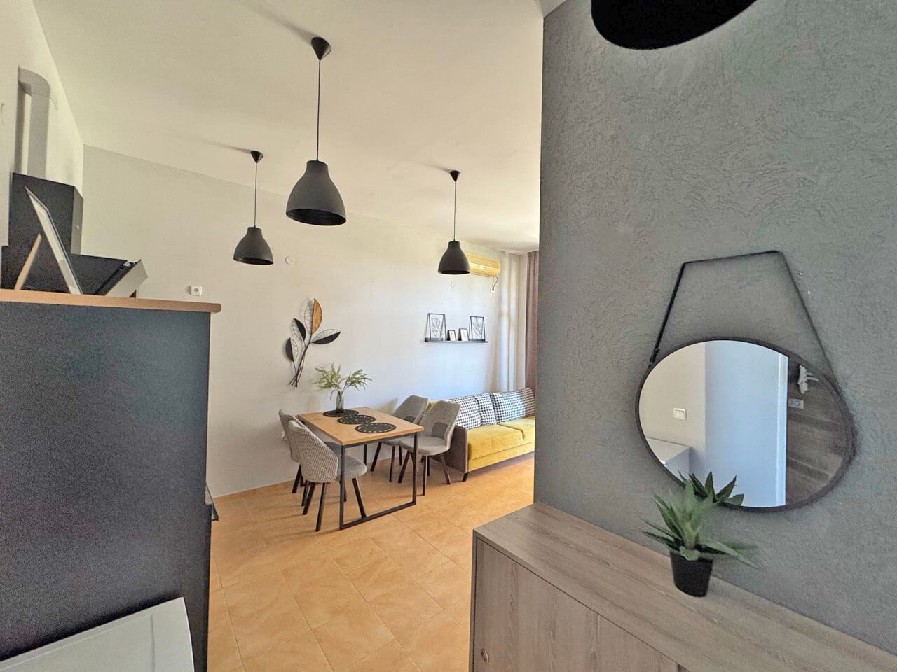 Jednopokojový apartmán ve Sveti Vlas – útulnost, komfort a plně zařízené bydlení v prestižním komplexu