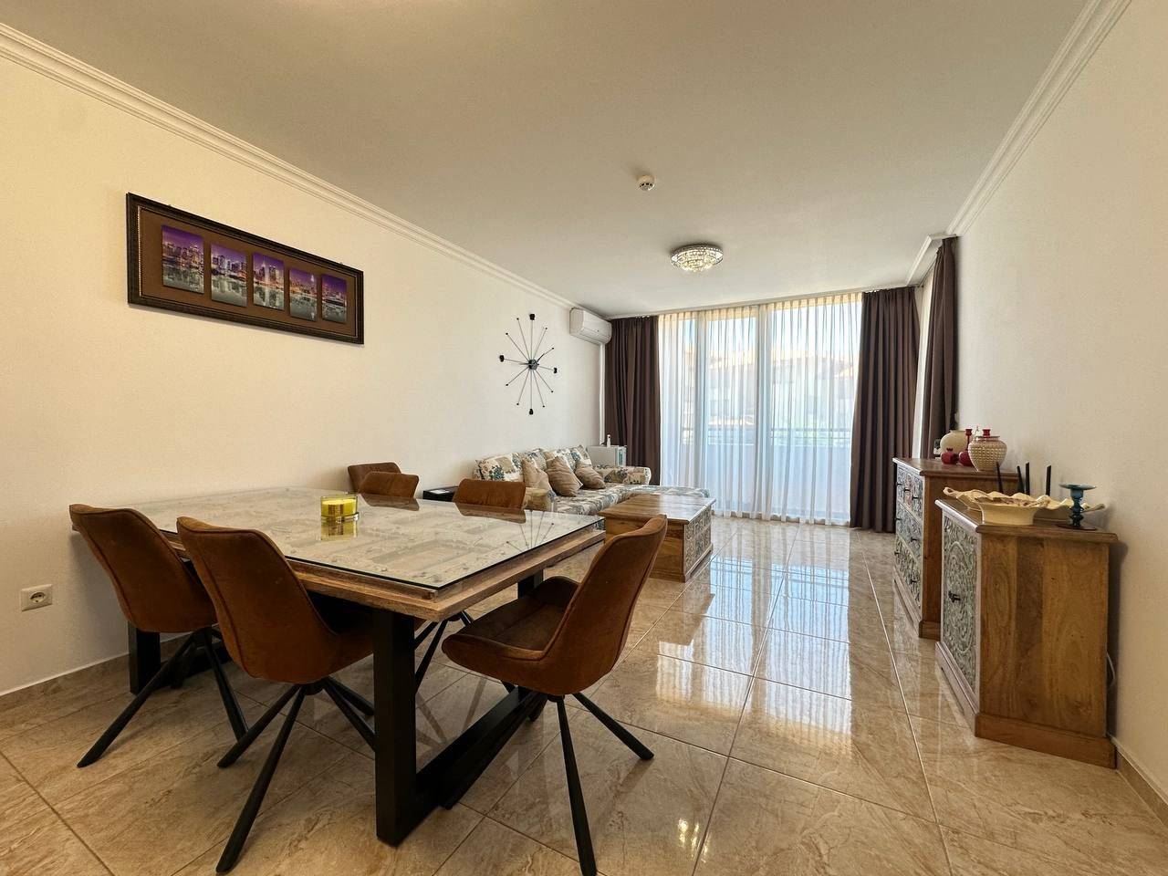 Apartmán se dvěma ložnicemi a výhledem na moře 200 m od pláže ve Sveti Vlas