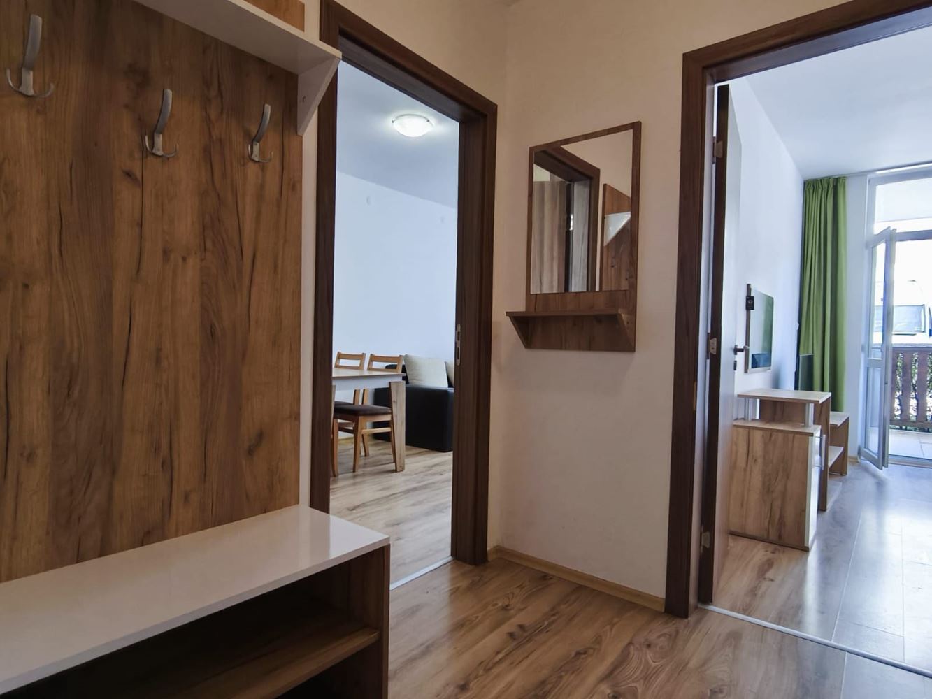 Prostorný apartmán s jednou ložnicí v Aheloy – připravený k nastěhování, jen pár kroků od moře