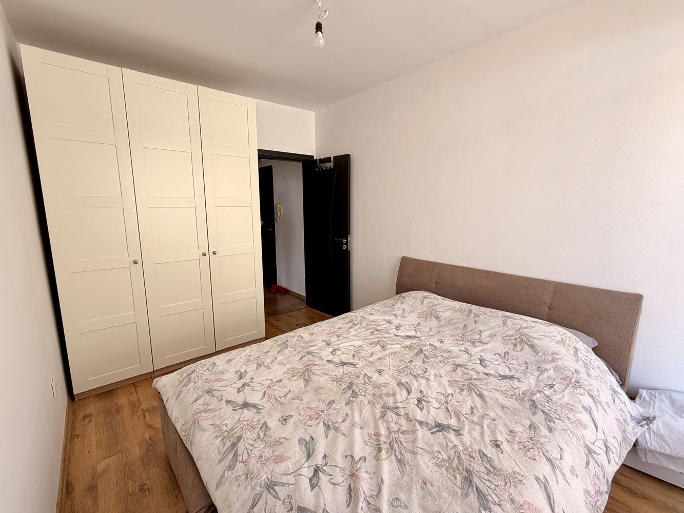 Prostorný apartmán s jednou ložnicí ve výborné lokalitě v čtvrti Černo More, Nesebar