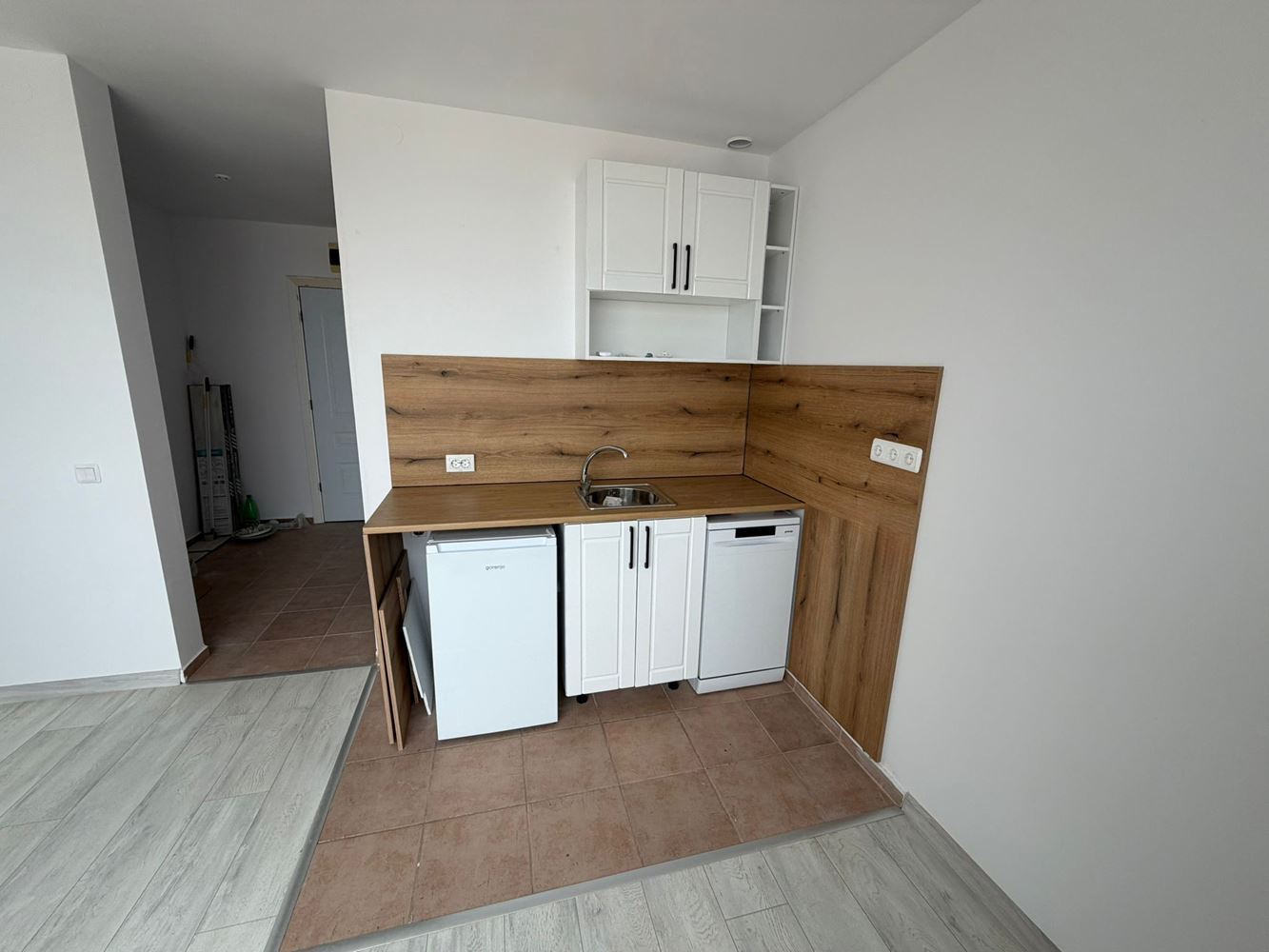 Panoramatické studio s výhledem na moře ve Sveti Vlas – působivá lokalita, rozsáhlý komplex a investice vysoké třídy