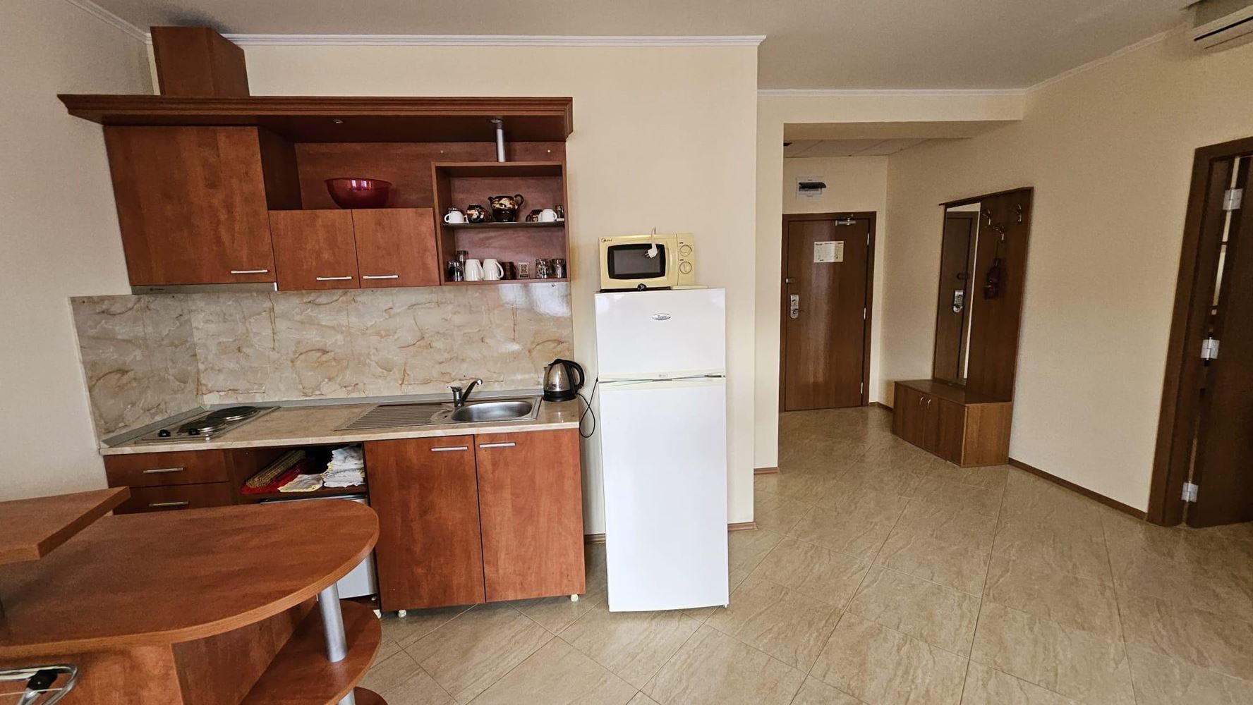 Apartmán s jednou ložnicí ve Slunečném pobřeží – prostornost, vybavení a vše potřebné pro komfortní život