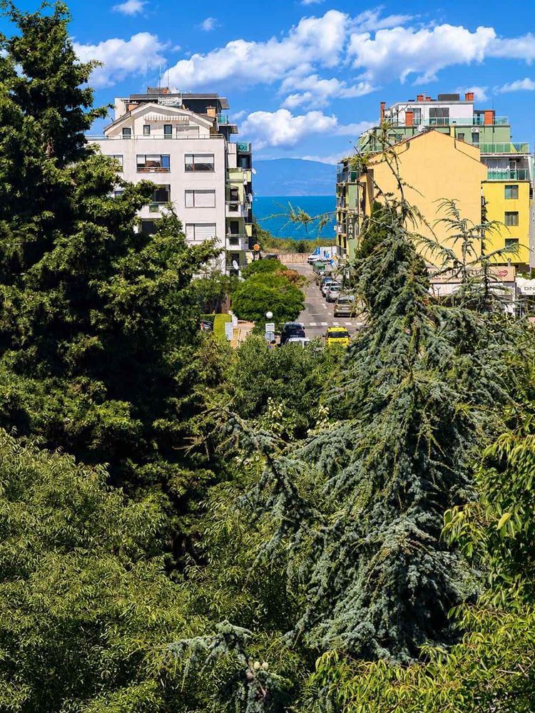 Pomorie, centrum a moře na dosah – útulný apartmán s jednou ložnicí a částečným výhledem na moře