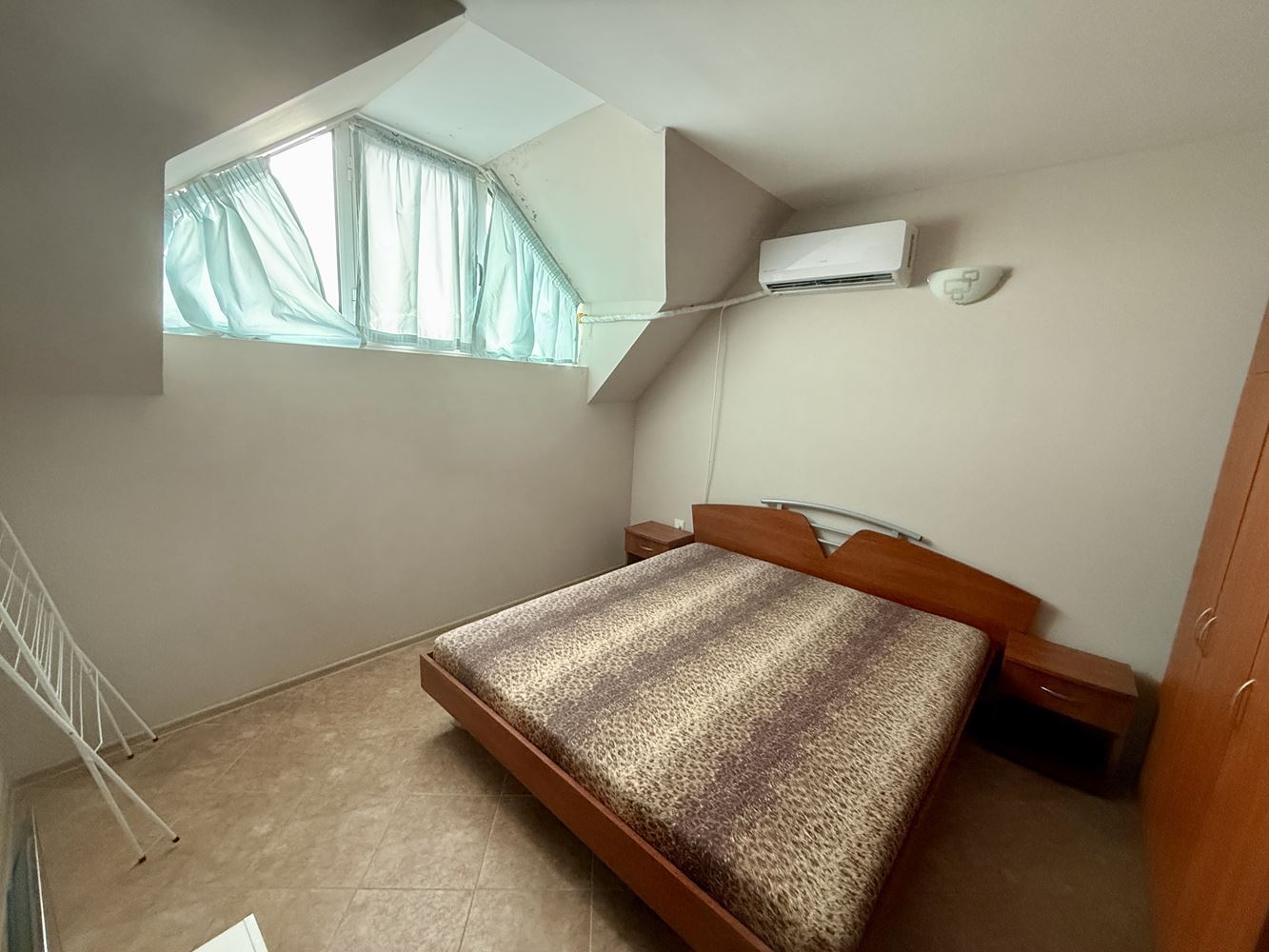 Kompaktní a funkční studio v Ravdě – připravené k nastěhování