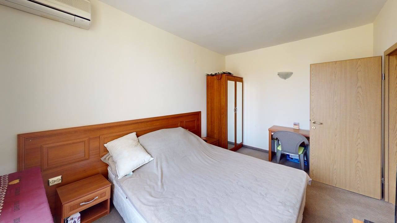 Světlý dvoupokojový apartmán na Slunečném pobřeží – komfort, bezpečí a výborná infrastruktura