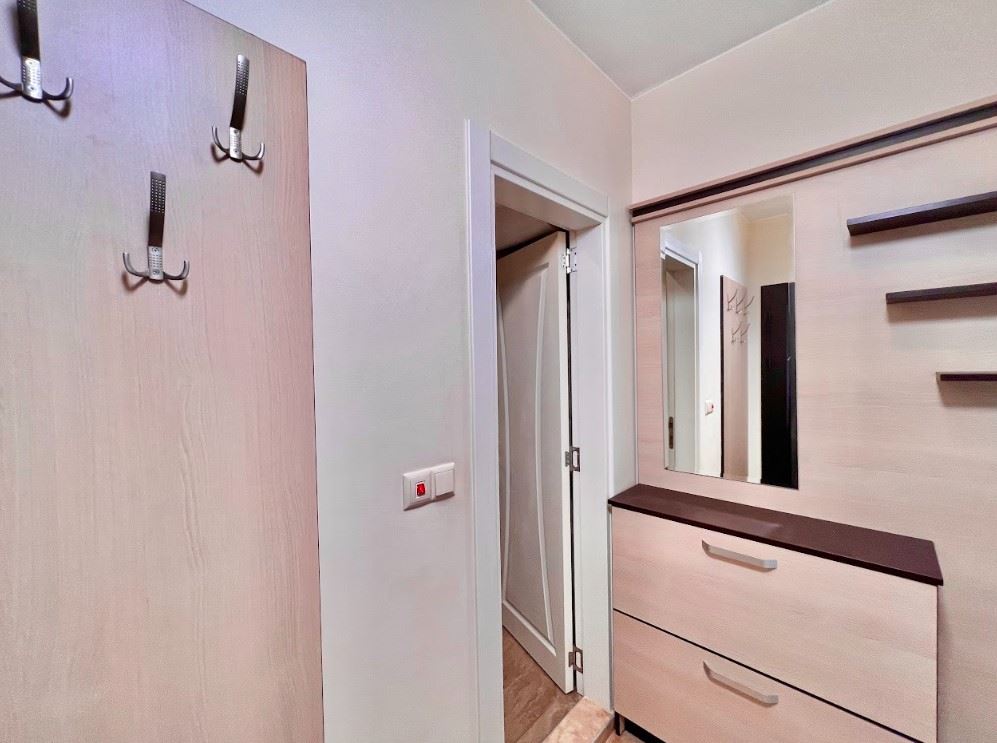 Útulný dvoupokojový apartmán s jednou ložnicí v Ravdě – styl, pohodlí a klid u moře