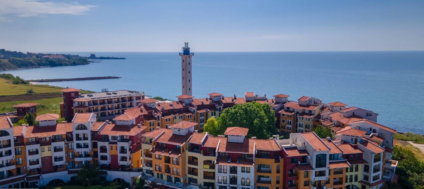 Studio v Aheloy v první linii s bohatým zázemím – ideální pro investici nebo rekreační bydlení