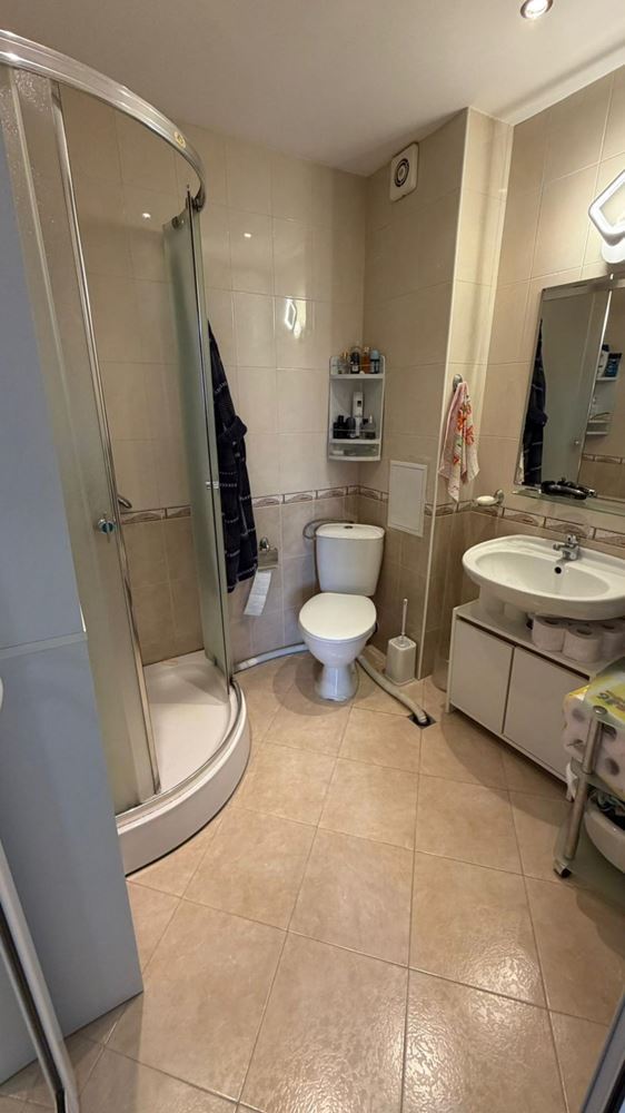 Komfort po celý rok – stylový dvoupokojový byt na Slunečném pobřeží