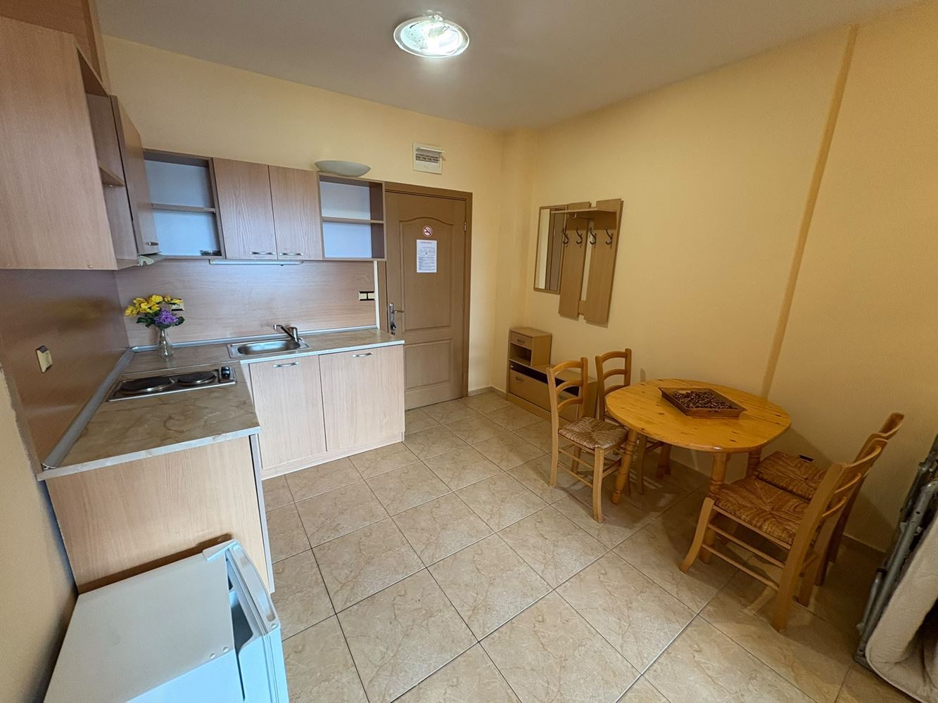 Apartmán se dvěma ložnicemi ve Slunečném pobřeží – prostornost, vybavení a zábava v rekreačním komplexu