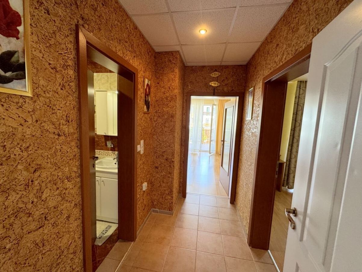 Krásný apartmán v první linii u moře v prestižním komplexu poblíž Elenite a Sveti Vlas