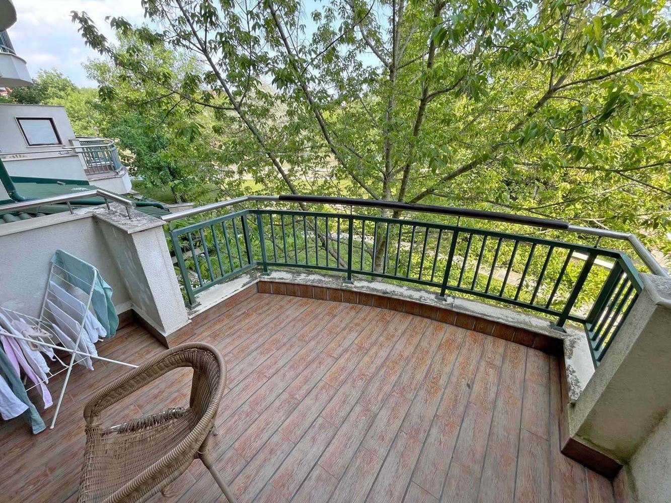 Vysoký standard a pestré vybavení – Skvělé dvoupokojové apartmá v luxusním komplexu přímo u moře v Ravda