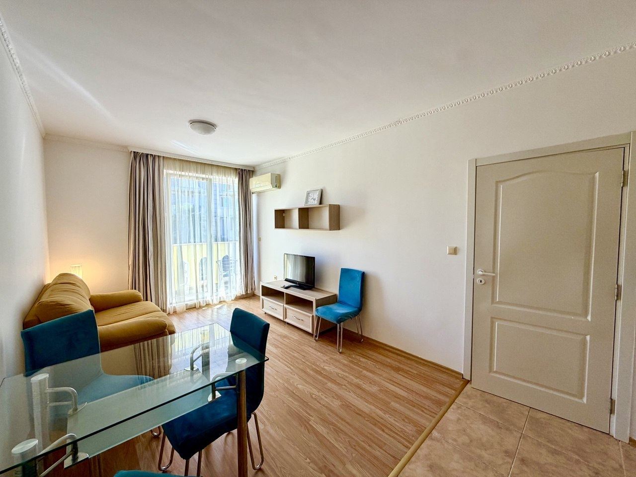 Apartmán s jednou ložnicí v Ravdě – pohodlí, klid a moře jen pár kroků od domova