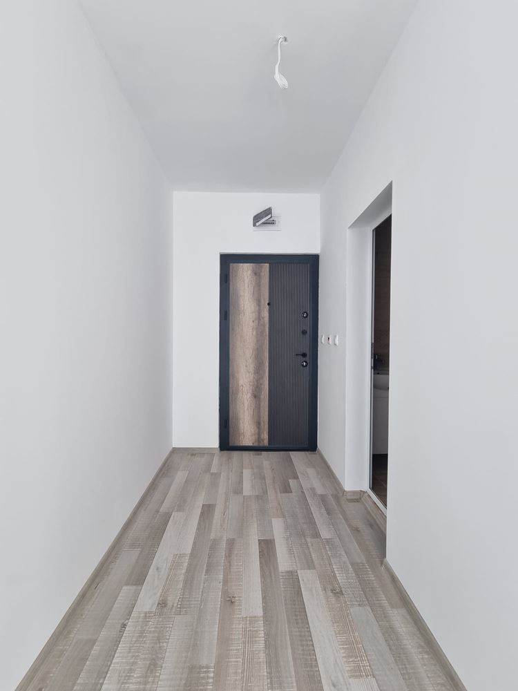 Byt s jednou ložnicí ve Sveti Vlas bez poplatku za údržbu – komfort a klid 400 m od moře