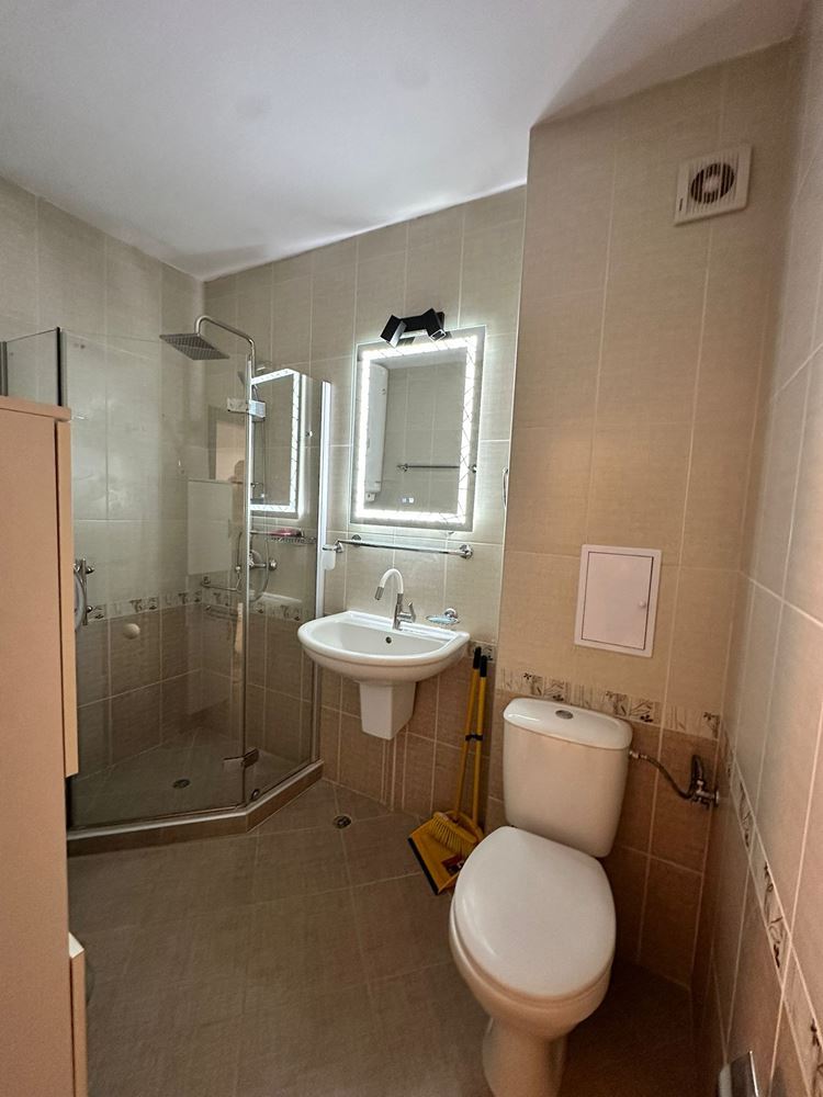 Prostorný apartmán s jednou ložnicí v Pomorie – skvělý základ pro Váš nový domov